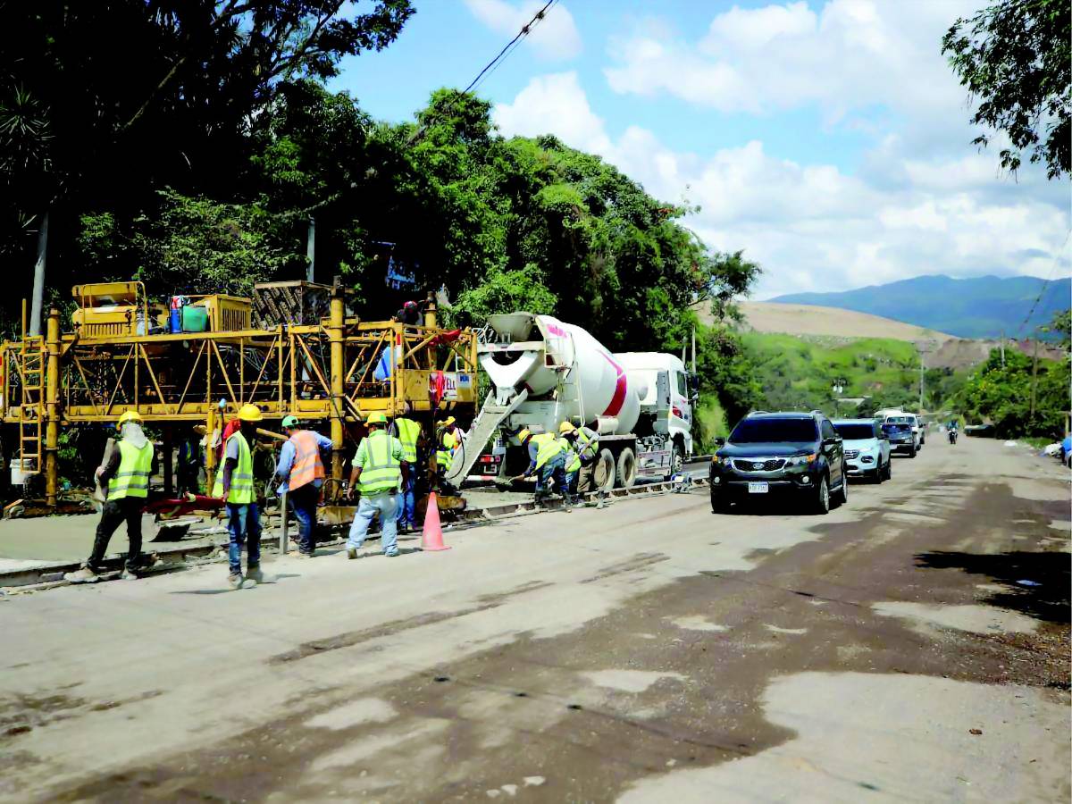 Finanzas aún no paga mora a las constructoras