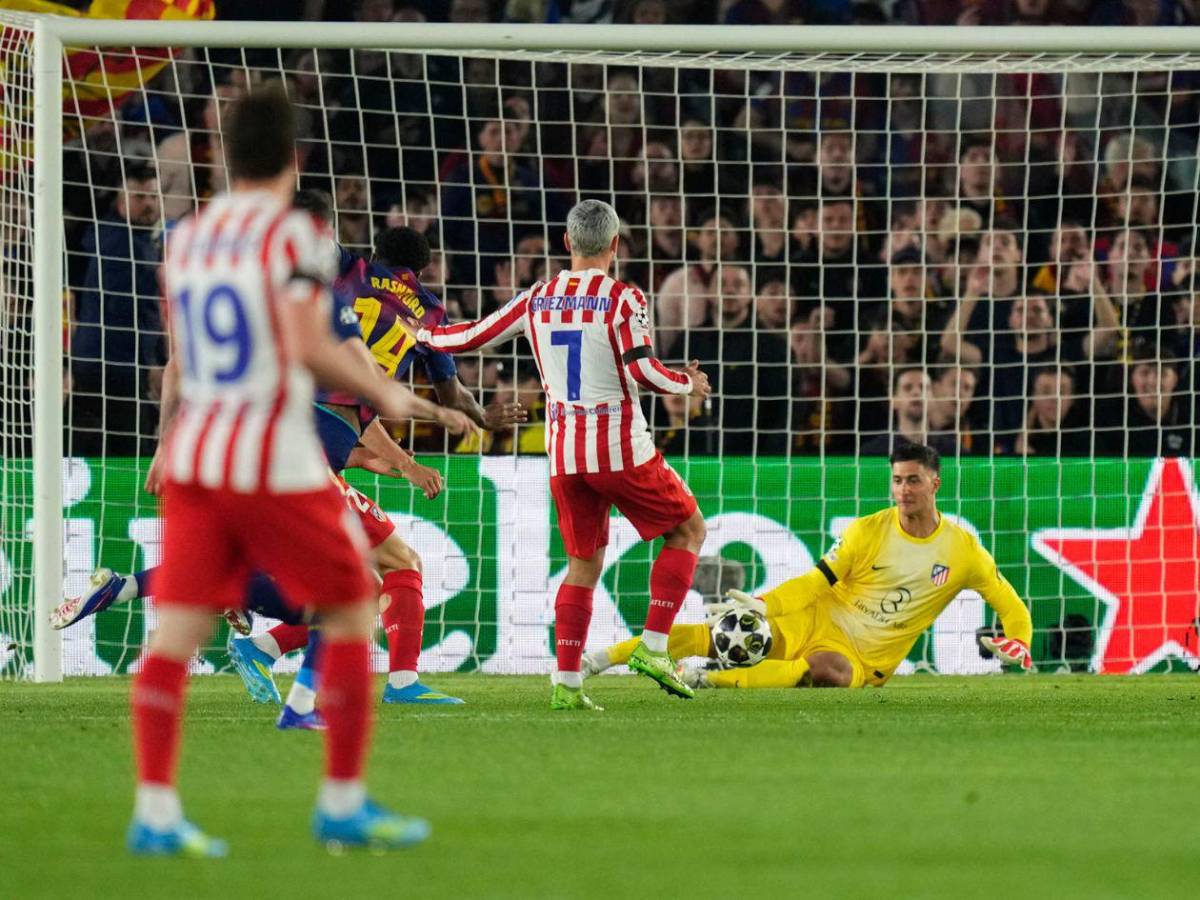 Atlético pega primero, penal no pitado al Barcelona e incidente previo al partido