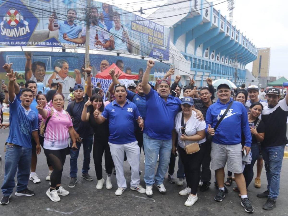 Selección Salvadoreña de Tiktokers desata furor en su llegada al Morazán