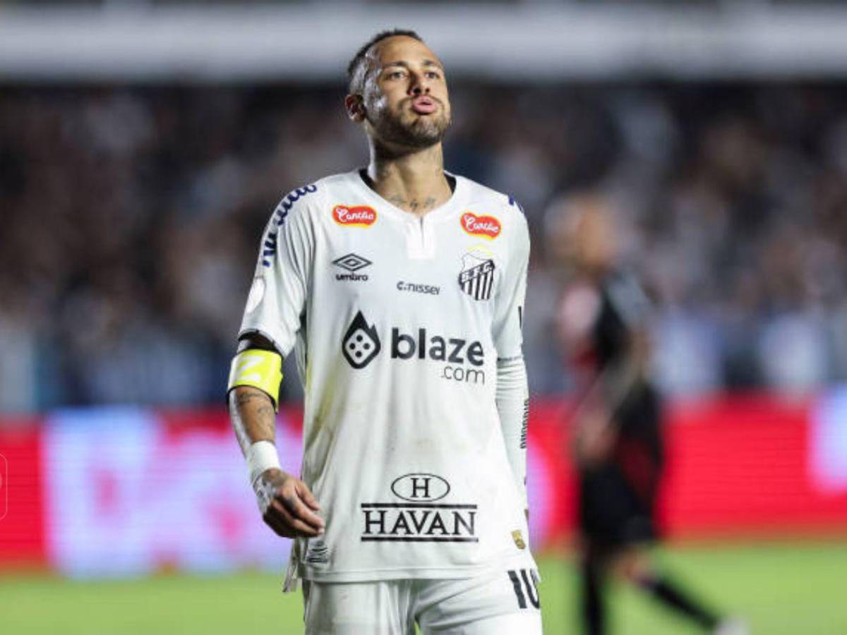 Neymar rompe el silencio y contradice a Carlo Ancelotti