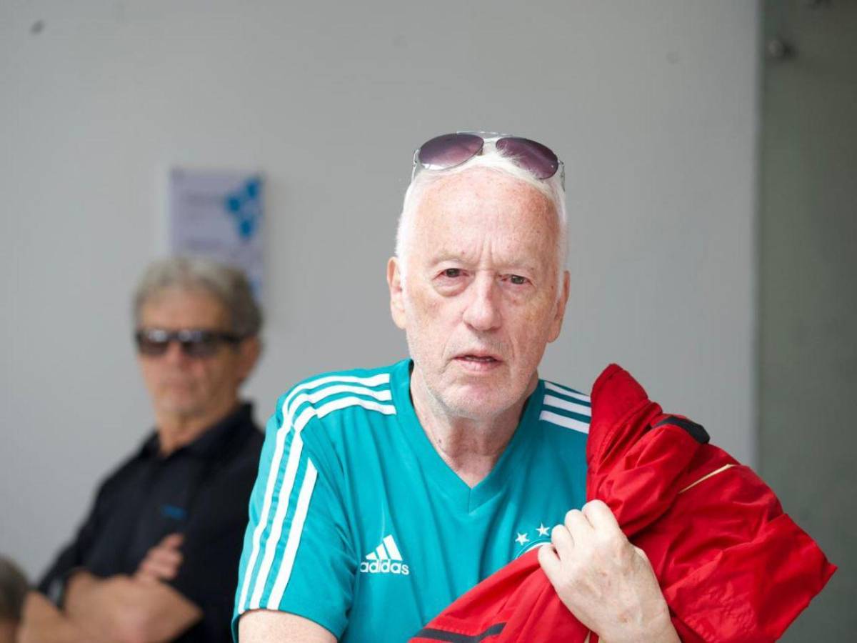 Alemán sorprendió a la H y ambientazo previo al duelo Costa Rica–Honduras