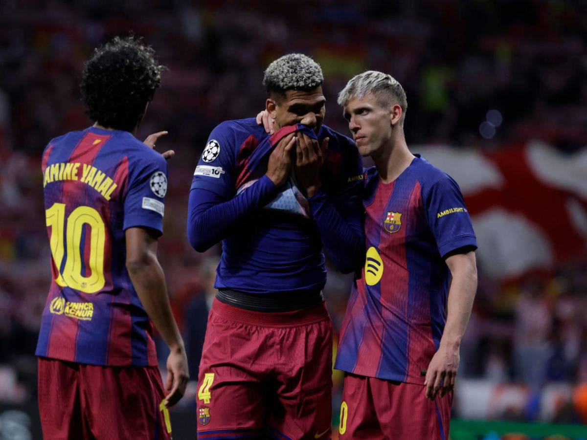 Barcelona comienza cambios en su plantilla y confirma la salida de un delantero