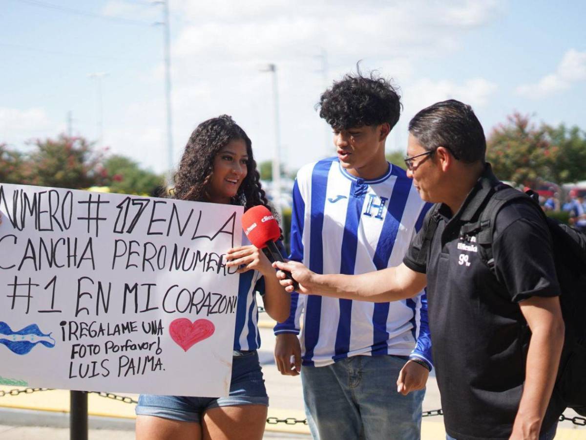 Las bellas mujeres que encendieron el ambiente en el Honduras-El Salvador