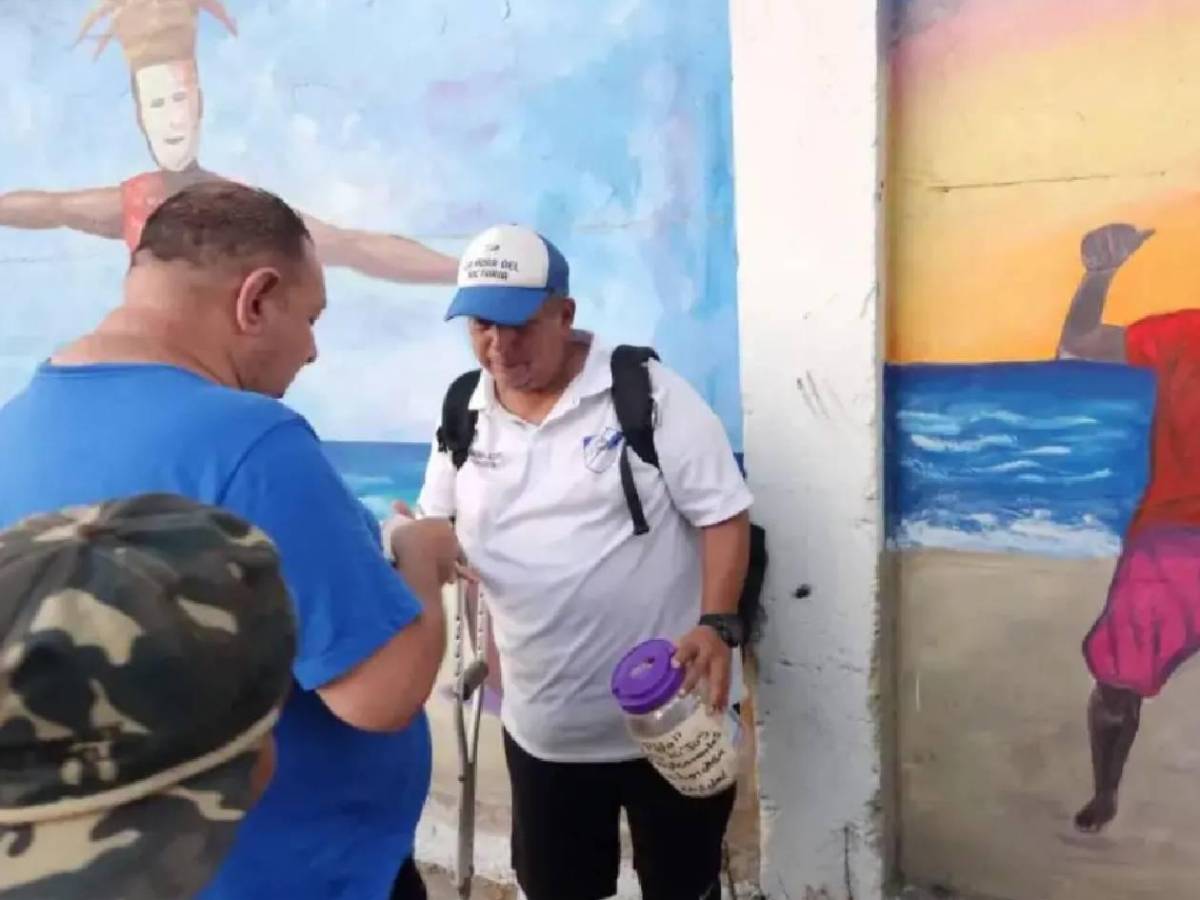 Narrador deportivo hondureño termina en las calles pidiendo ayuda: esto le pasó