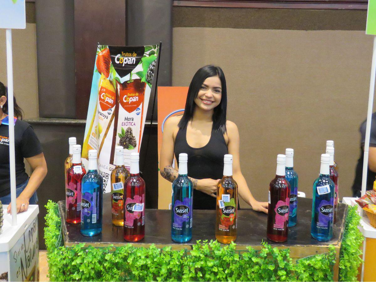 Supermercados La Colonia celebra la navidad anticipada sorteando tres camionetas en su nueva promoción