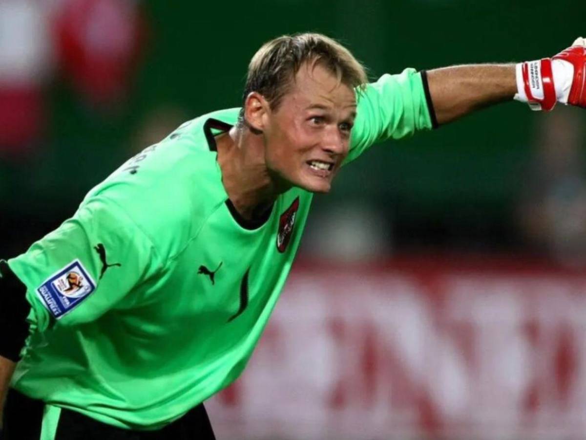 Muere el futbolista en un accidente de tráfico: su coche fue arrollado por un tren