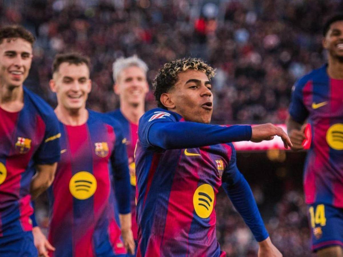 Barcelona comienza cambios en su plantilla y confirma la salida de un delantero