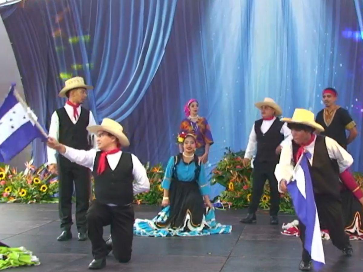 Hondureños quedan varados en Colombia tras terremoto luego de competir en festival folclórico