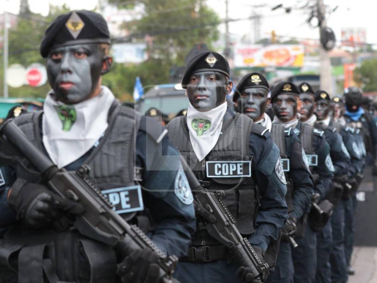 Presentadoras, dedicatorias y otras curiosidades de los desfiles patrios en Honduras