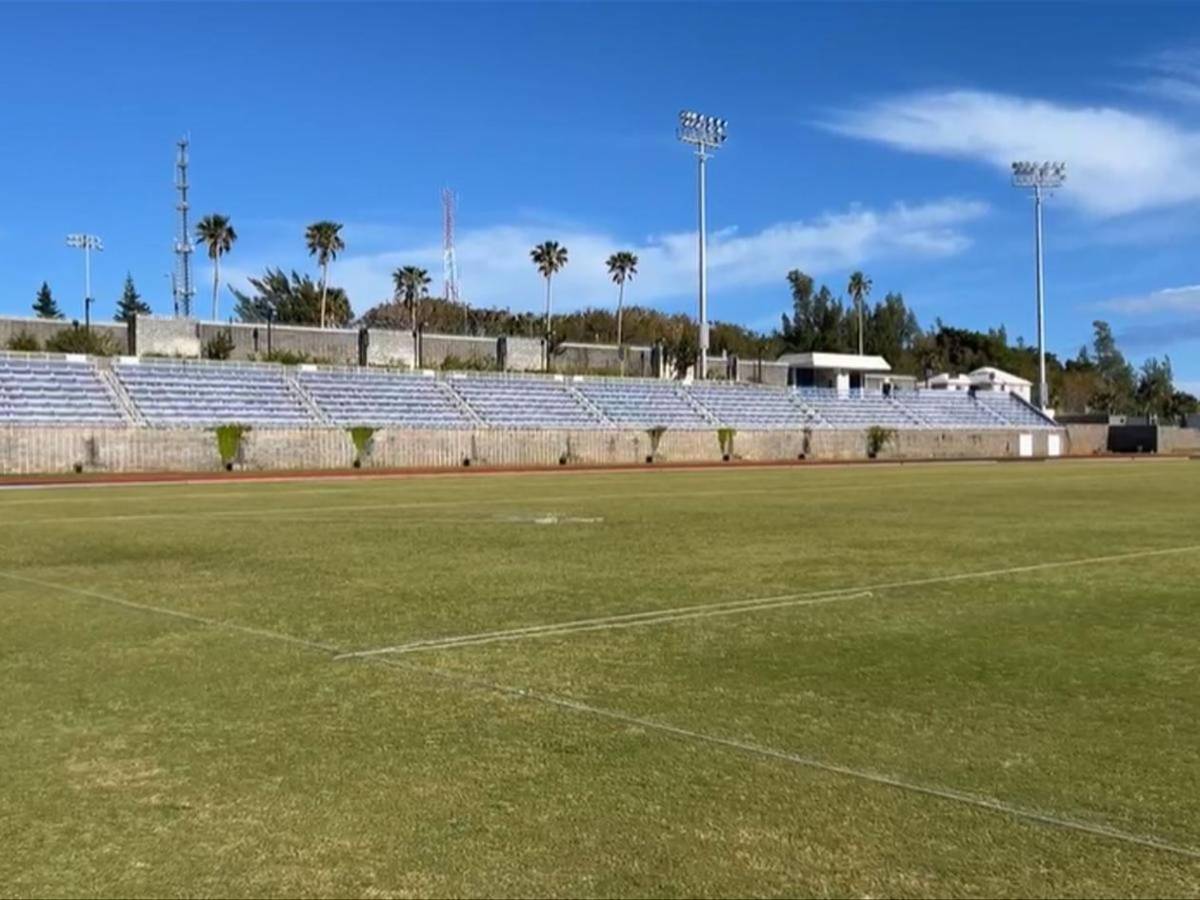 La fea cancha en la que Honduras jugará ante Bermudas por ir a Copa Oro