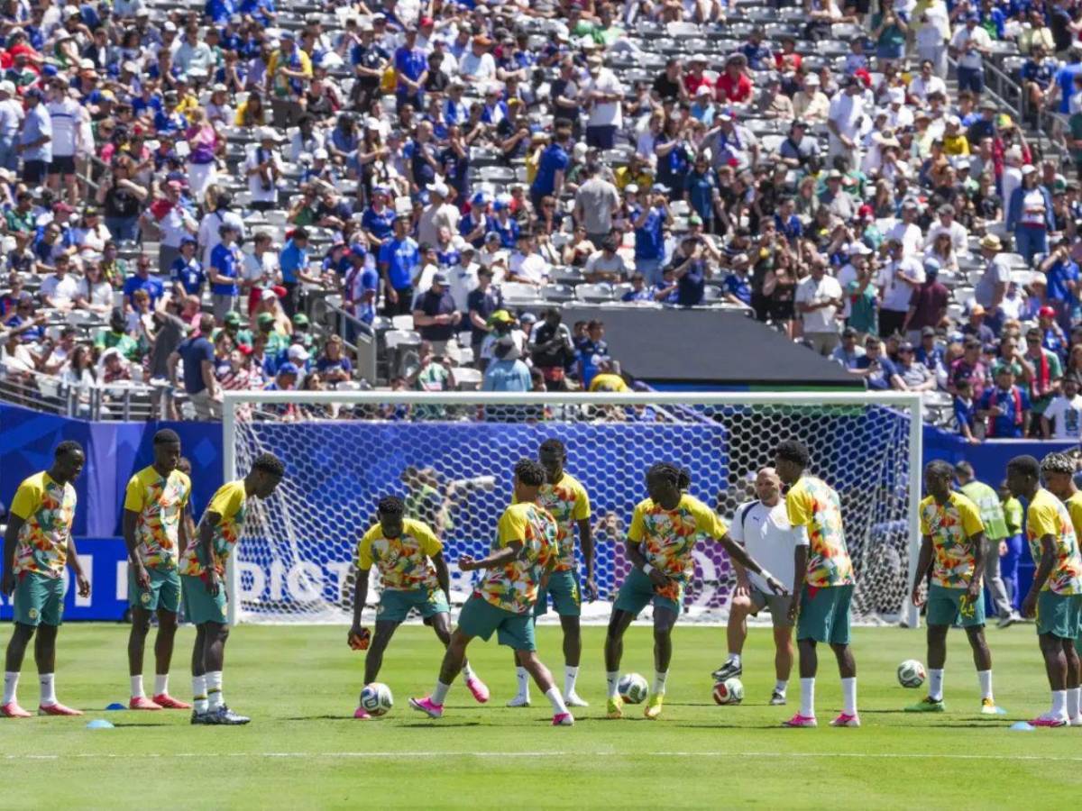 Mundial con polémica: selección no recibe pagos y están sin técnico oficial