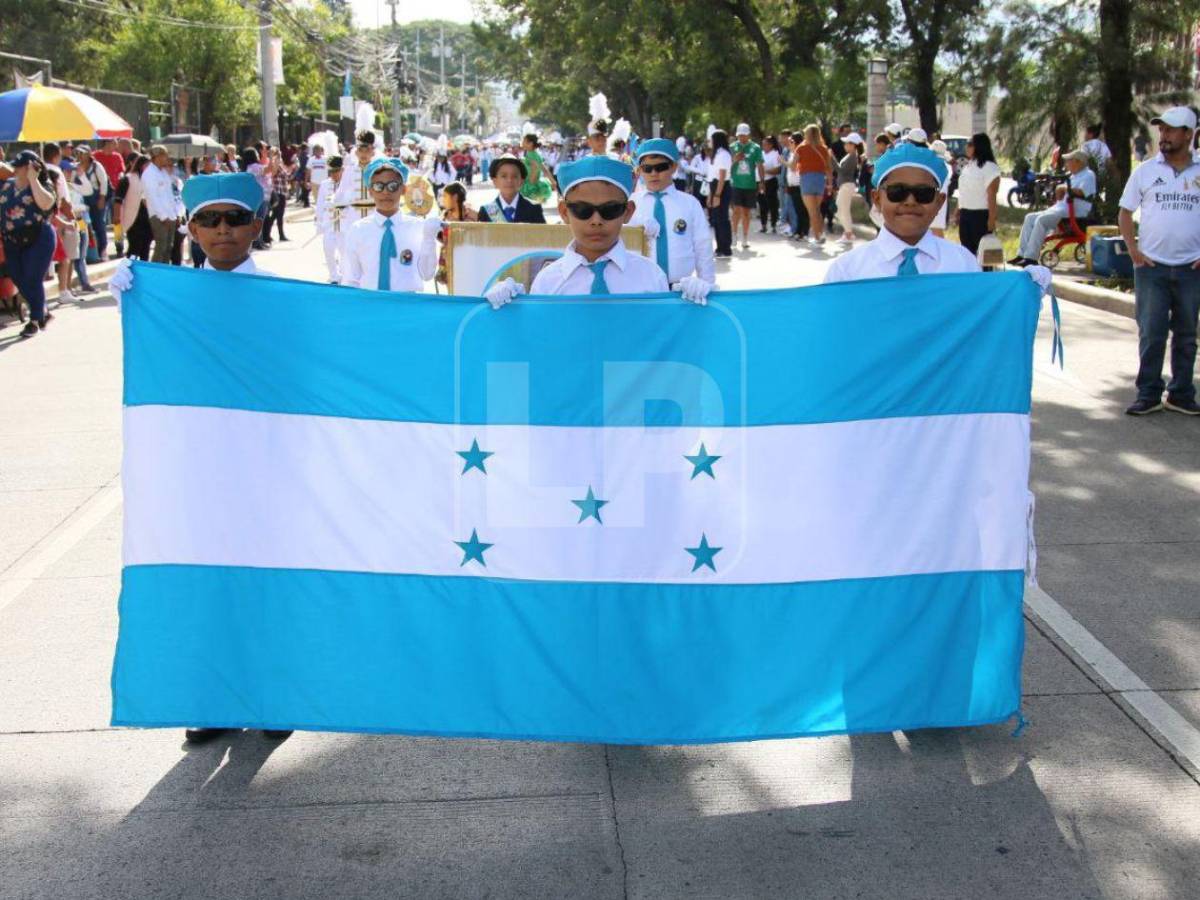 Tegucigalpa: las imágenes más destacadas que dejaron los desfiles de este sábado
