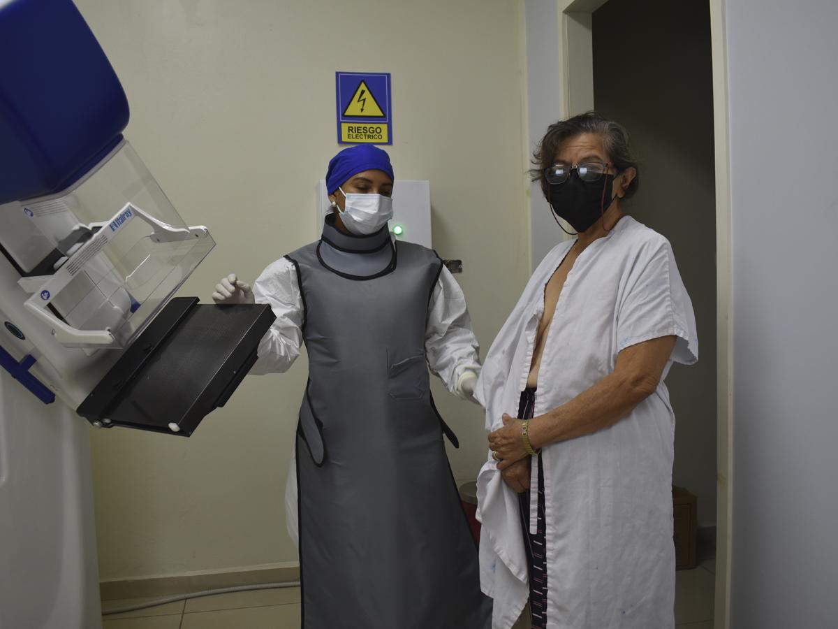 De enero a septiembre de 2023 en Ciudad Mujer ha realizado 7,203 mamografías y solo en lo que va del mes de octubre ha realizado 760.