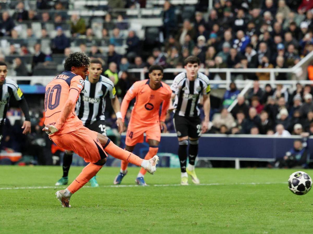 Barcelona se salva: penal a Olmo, show de Joan García y nueva lesión