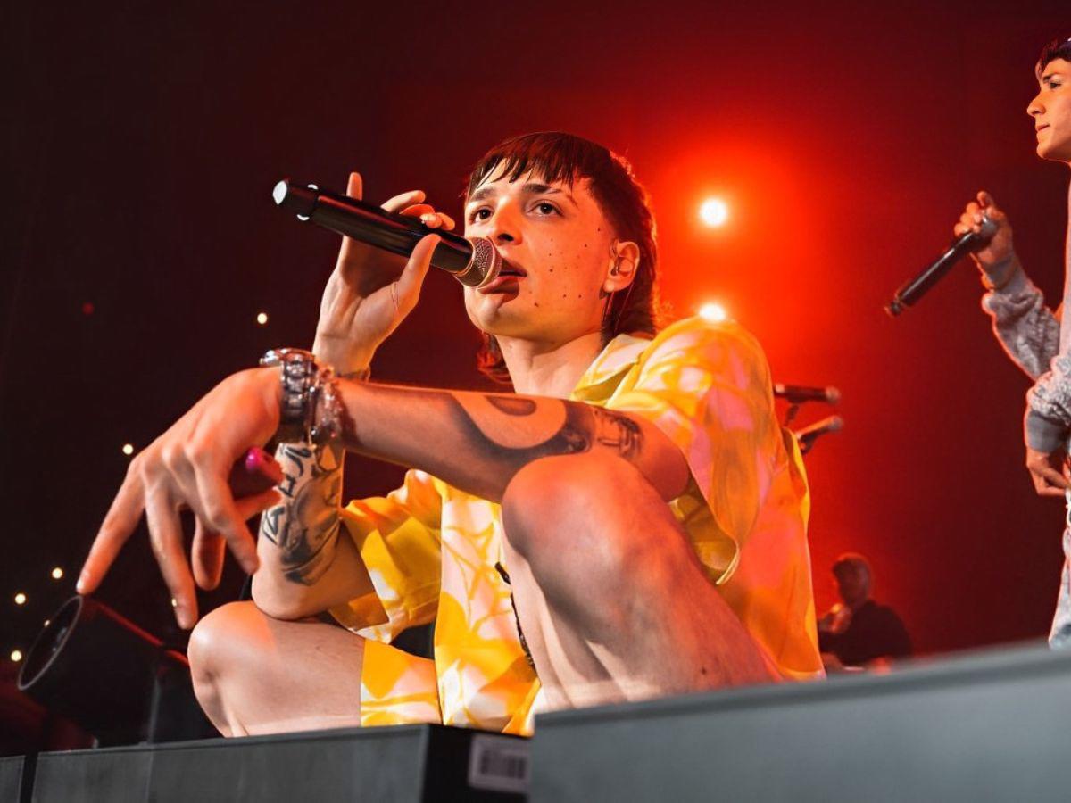 Peso Pluma sufre robo en pleno concierto