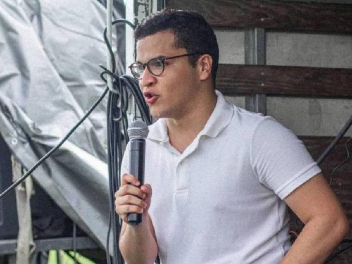 Corina sorprende: Amorío con famoso periodista deportivo