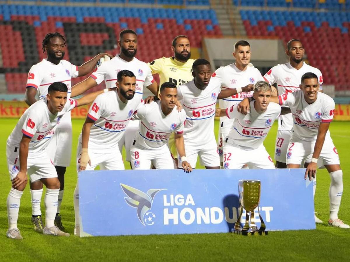 Olimpia celebra, dedicatoria, figura ante Génesis y bellas chicas en el Nacional