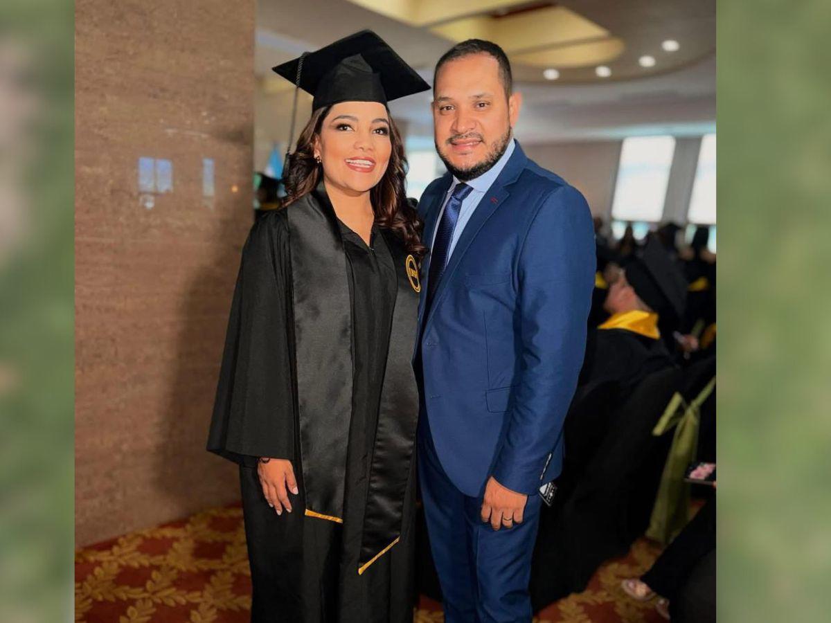 Ariela Cáceres se gradúa y lleva su título a la tumba de su padre