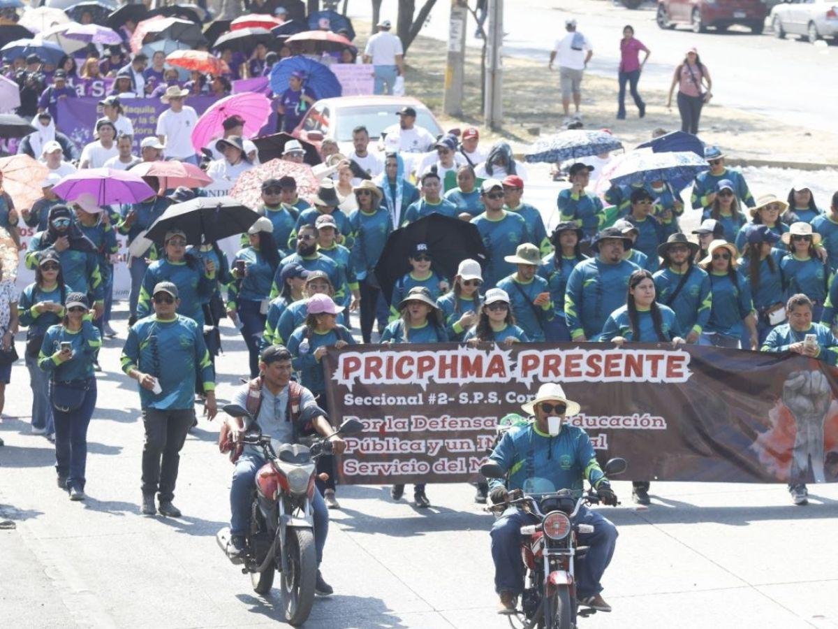 Obreros conmemoran el Día del Trabajador con movilización en San Pedro Sula