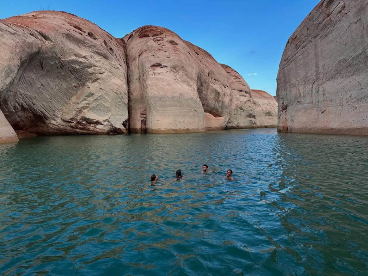 Piqué y Clara Chía se 'escapan' a EUA: sorprende lo que hizo el exfutbolista