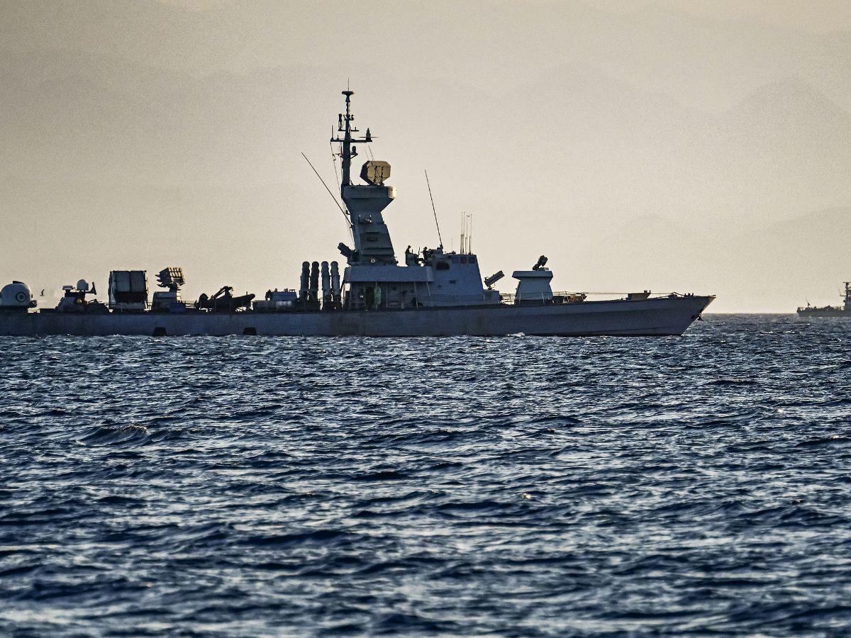 EE UU derriba 12 drones y cinco misiles en el mar Rojo