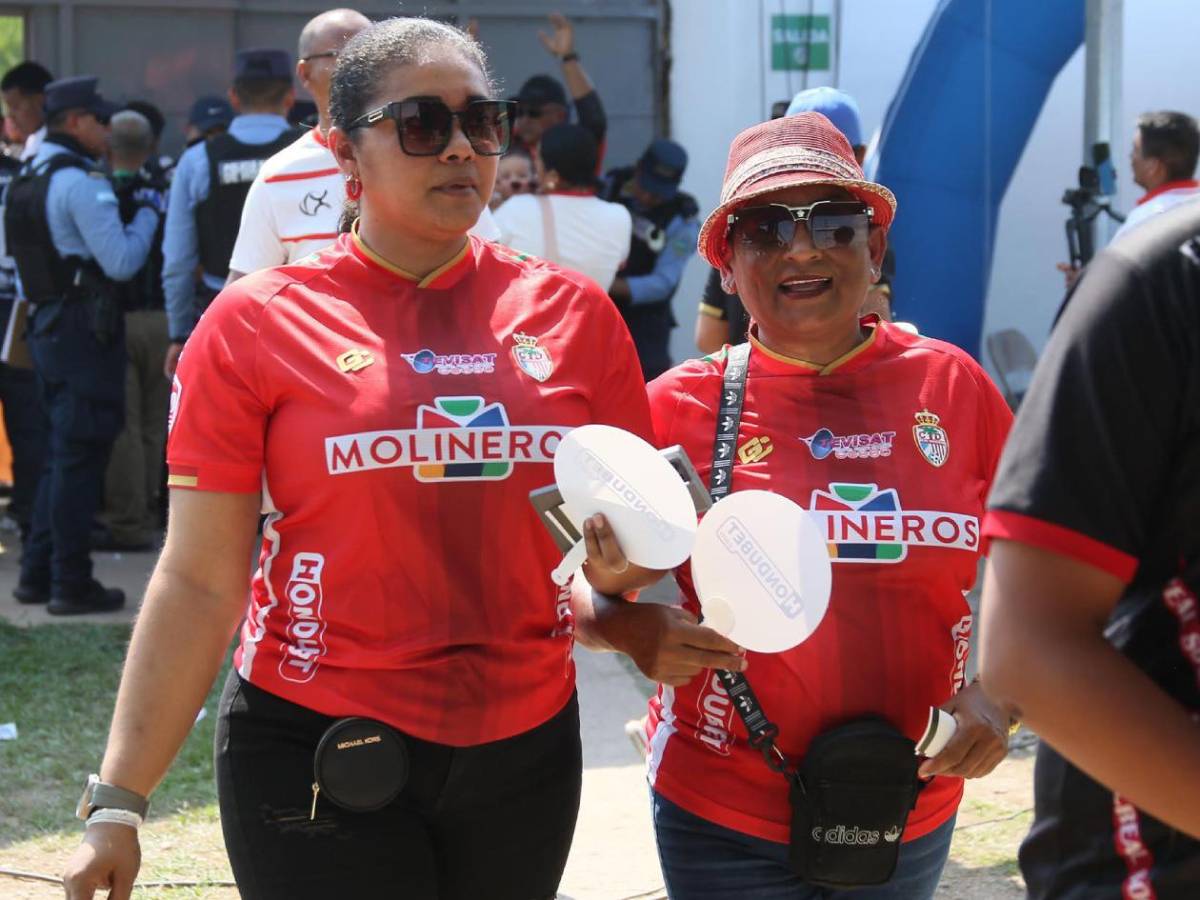 Ambientazo por el no descenso: Excursión y la hermosa sarca que robó suspiros