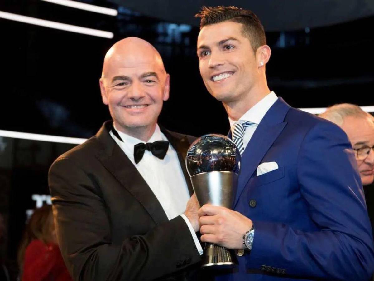 Cristiano evalúa dejar Al Nassr tras la polémica con Benzema; estos clubes podrían ficharlo