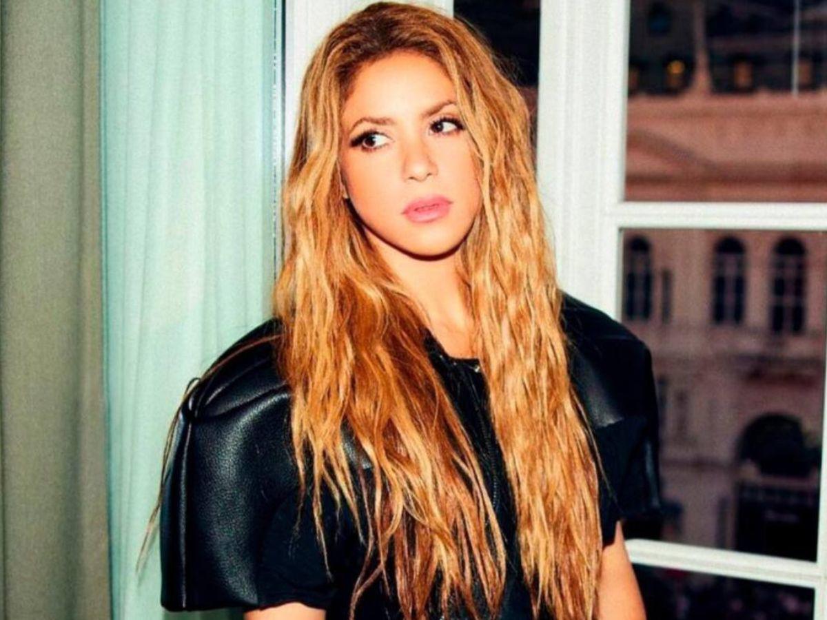 Piqué quiere darle una miseria a Shakira por la venta de su casa