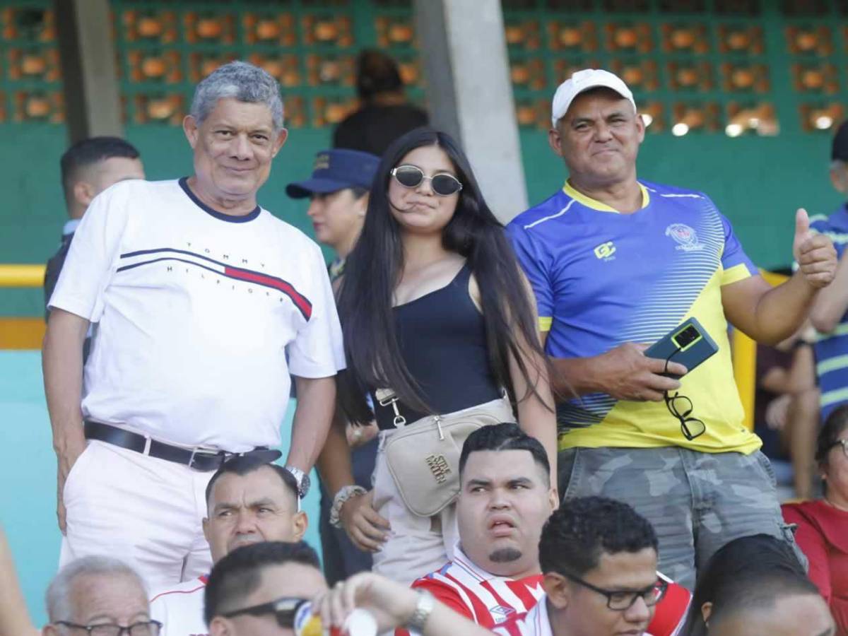 Marathón - Olimpia: bellezas, look a lo Raphinha y la rubia que robó suspiros