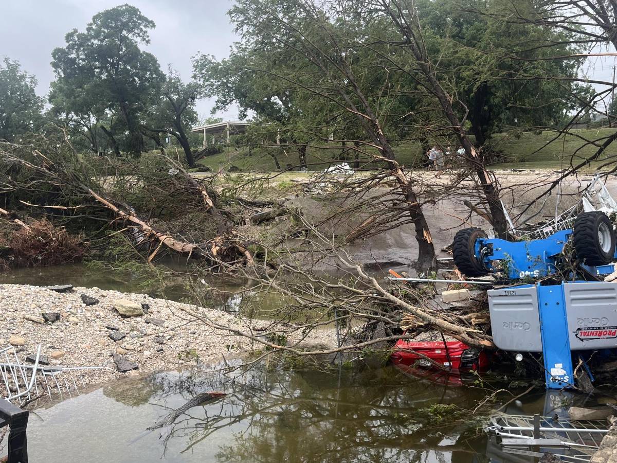 “No nos detendremos”: continúan las búsquedas tras devastadora inundación en Texas