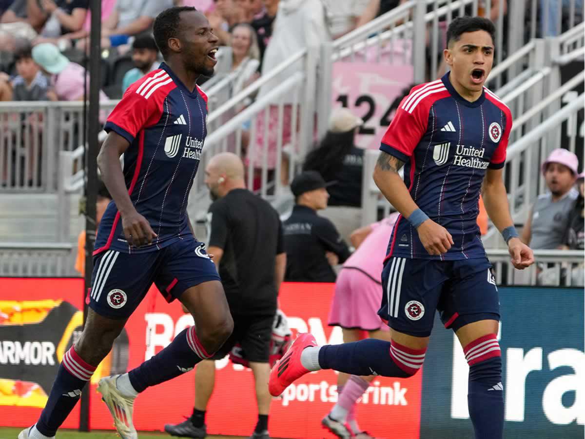 El argentino Luca Langoni puso en ventaja al New England Revolution.