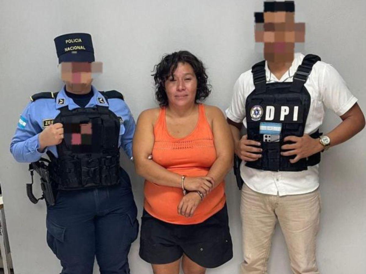 Capturan a mujer en Atlántida acusada de golpear a su hijo