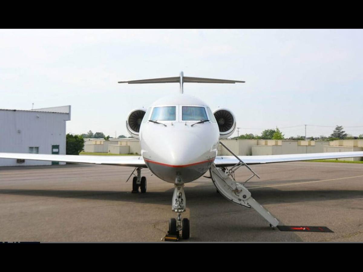 Así es el lujoso jet privado en el que llegó Floyd Mayweather Jr a Honduras