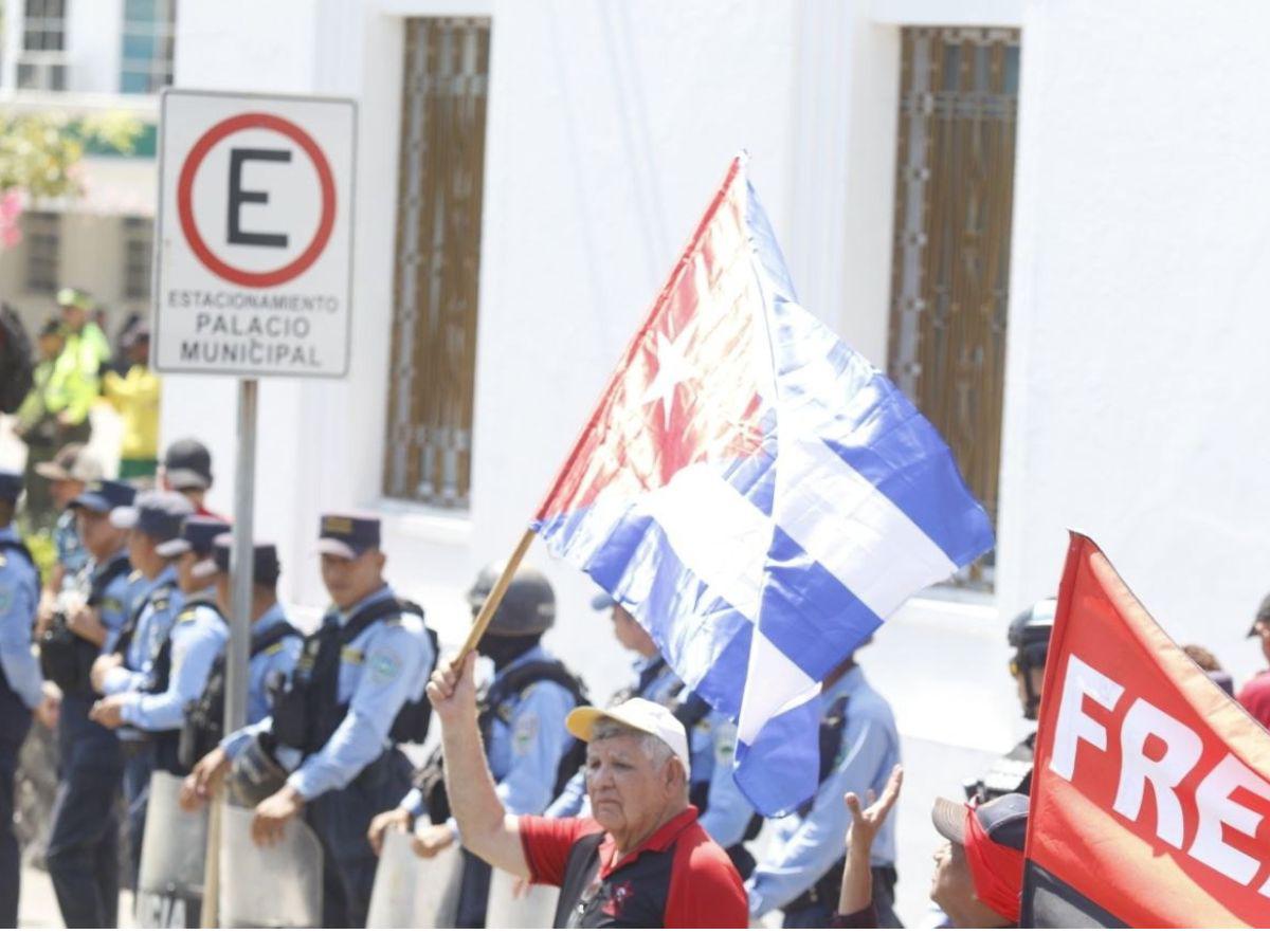 Obreros conmemoran el Día del Trabajador con movilización en San Pedro Sula