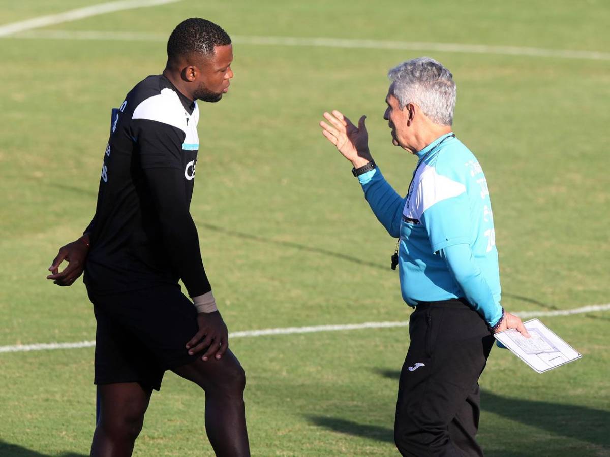 Selección de Honduras tuvo primer entreno, caras nuevas y alarma con jugador