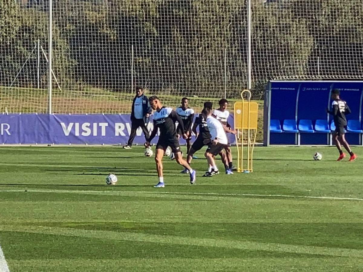 Honduras inicia nueva era: tres “fichajes” sorprenden en primer entrenamiento de Molina