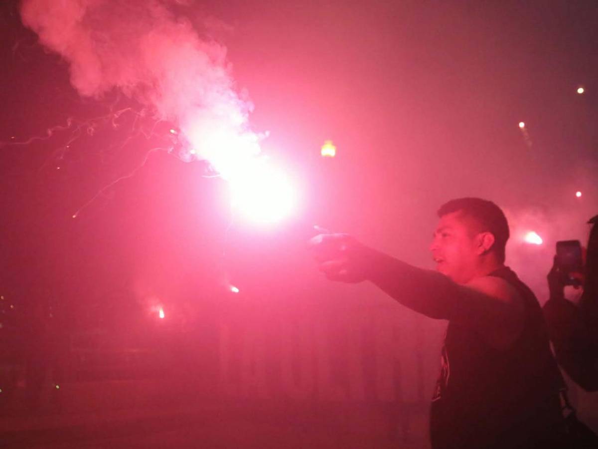 Bellezas, esposa de directivo, nueva pantalla y el retraso en el Olimpia vs Motagua