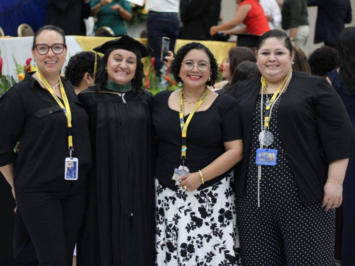 Unah Campus Cortés celebra la graduación de 453 nuevos profesionales
