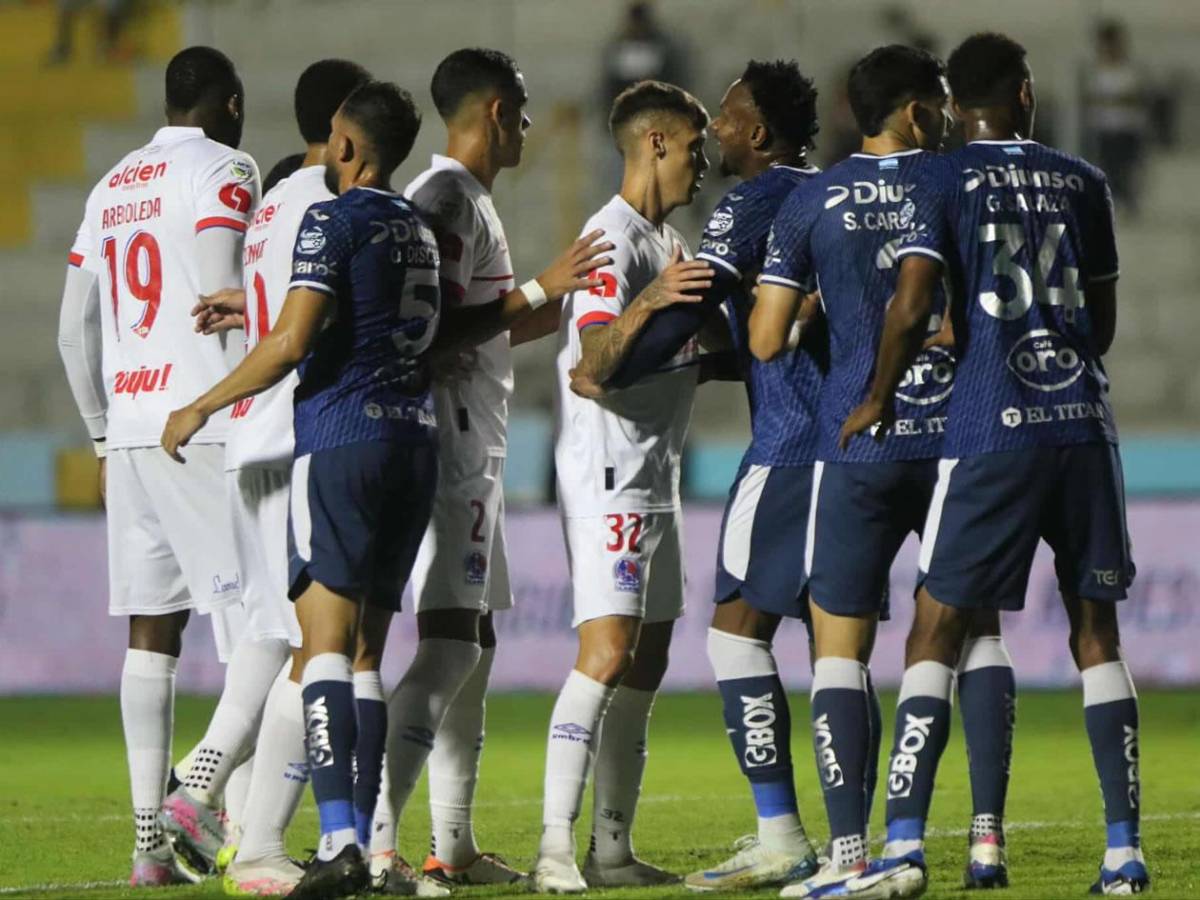Olimpia destrozó a Motagua, Espinel eufórico, tristeza azul y enfado de Javier López