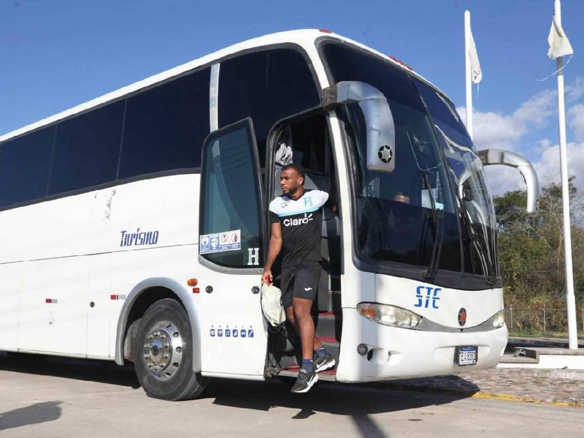 Selección de Honduras con visita sorpresa y caras nuevas en su primer entrenamiento