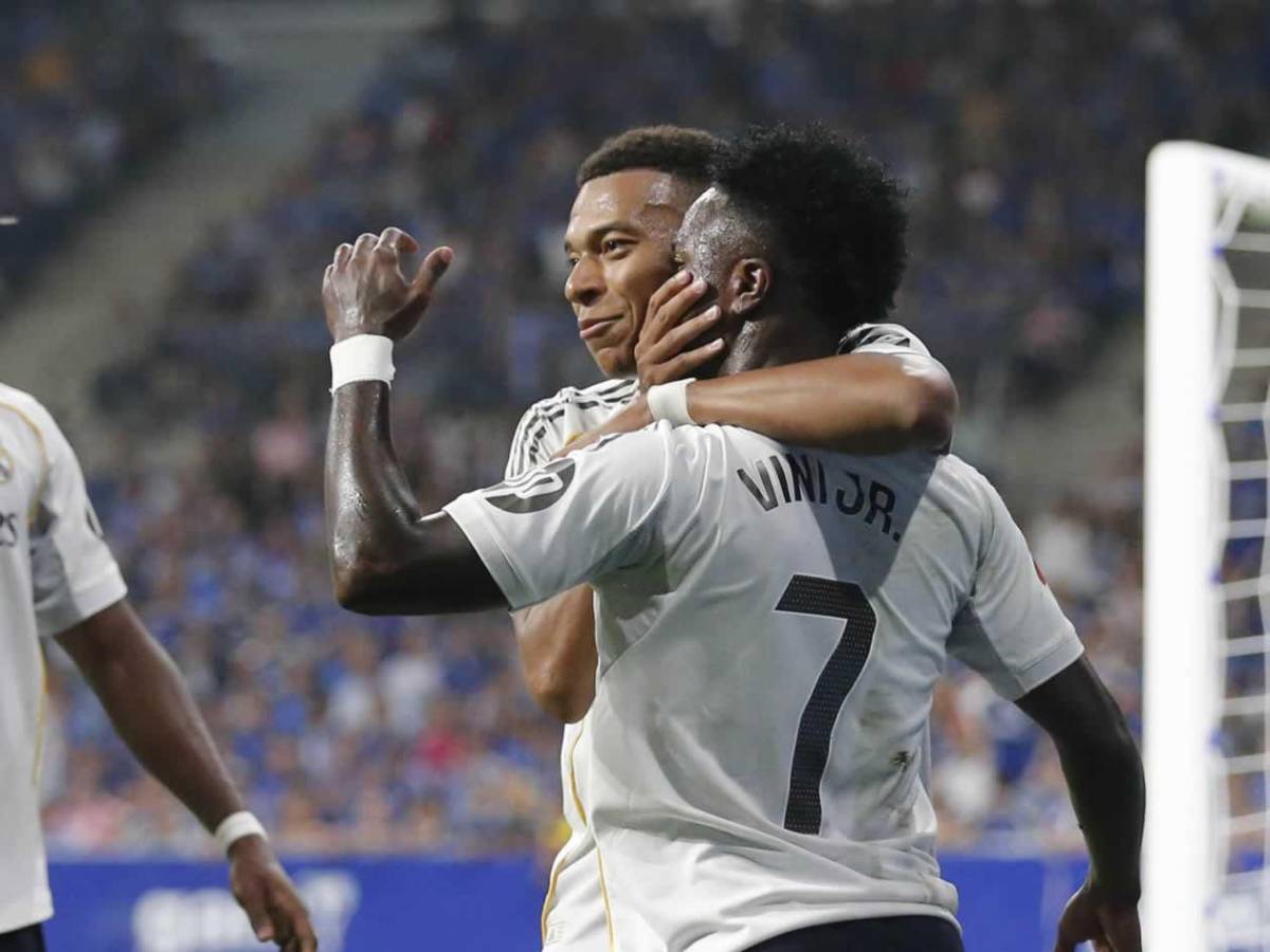 Mbappé calló a Vinicius, que hizo feo gesto al Oviedo y figura del Real Madrid enojado con Xabi