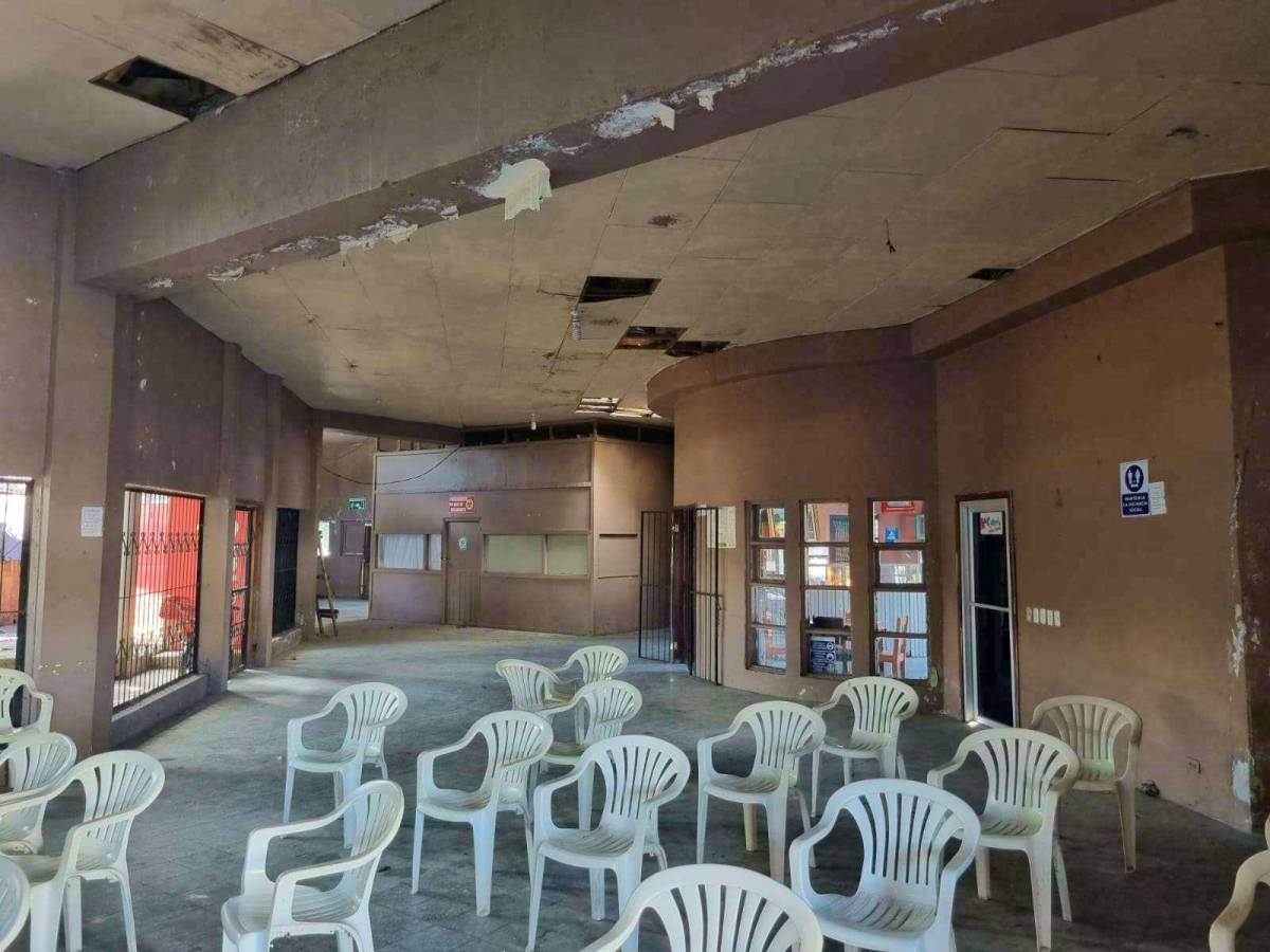 Terminal de buses de La Ceiba lleva varios años en abandono