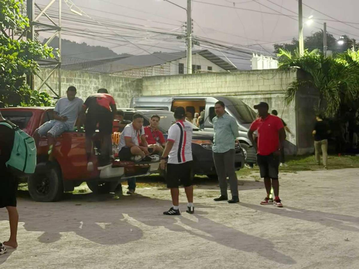 Futbolistas esperando pago, Mauricio Dubón sorprende y ¿quién es la chelita?