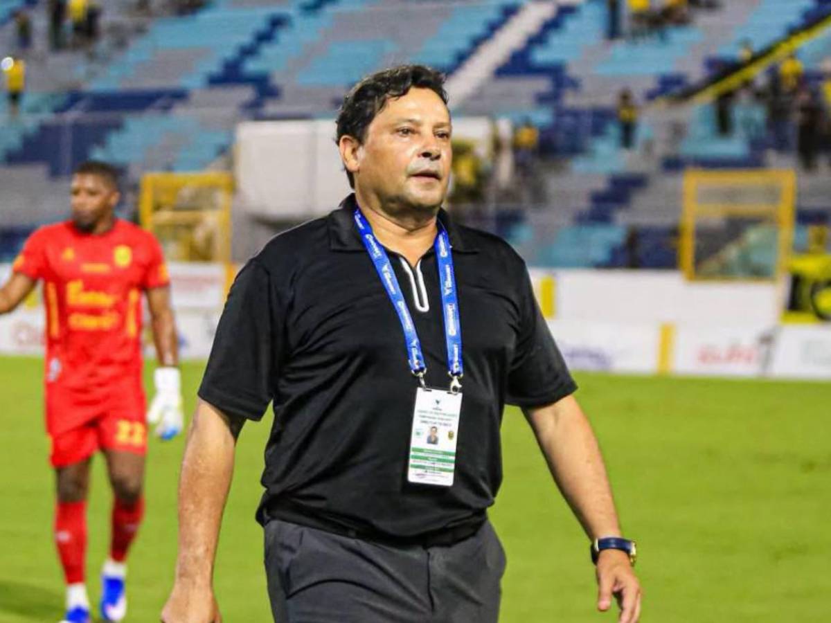 Jeaustin Campos destapa razón de su renuncia al Real España: desgarradoras palabras