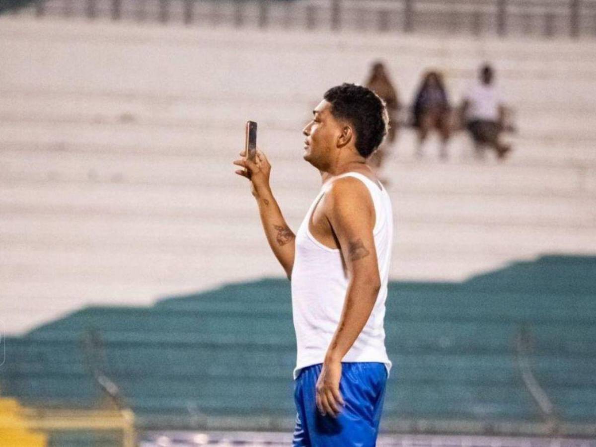 Supremo sufre accidente automovilístico tras asistir a partido de tiktokers