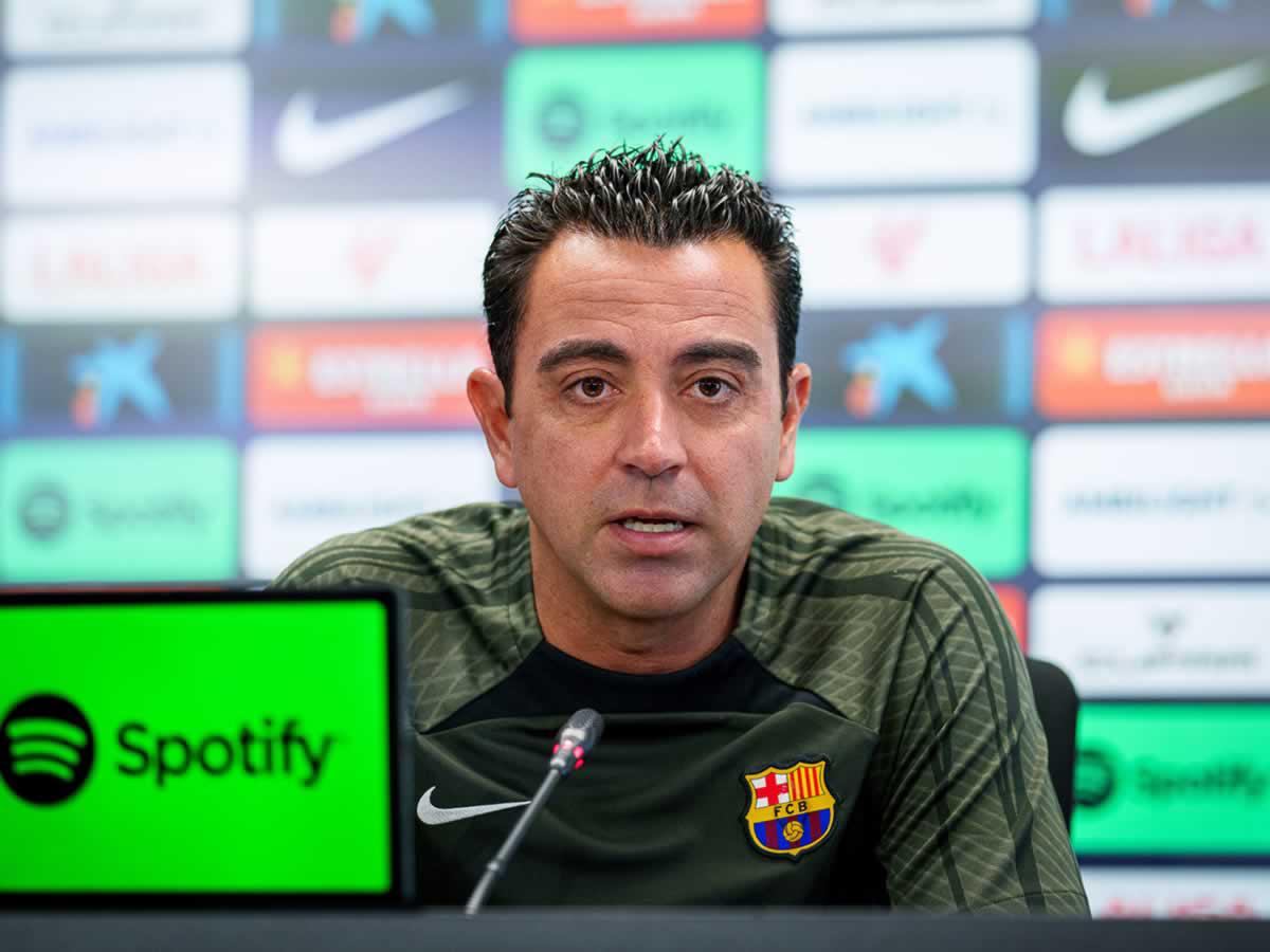 Xavi arremete contra Rubiales y muestra su apoyo a Jenni Hermoso