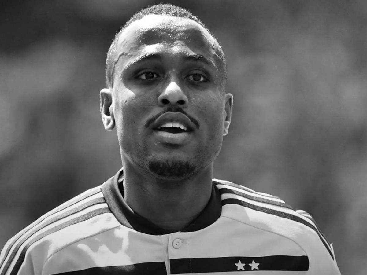 Muere famoso futbolista: Jugador hondureño lo tuvo de compañero y reacciona