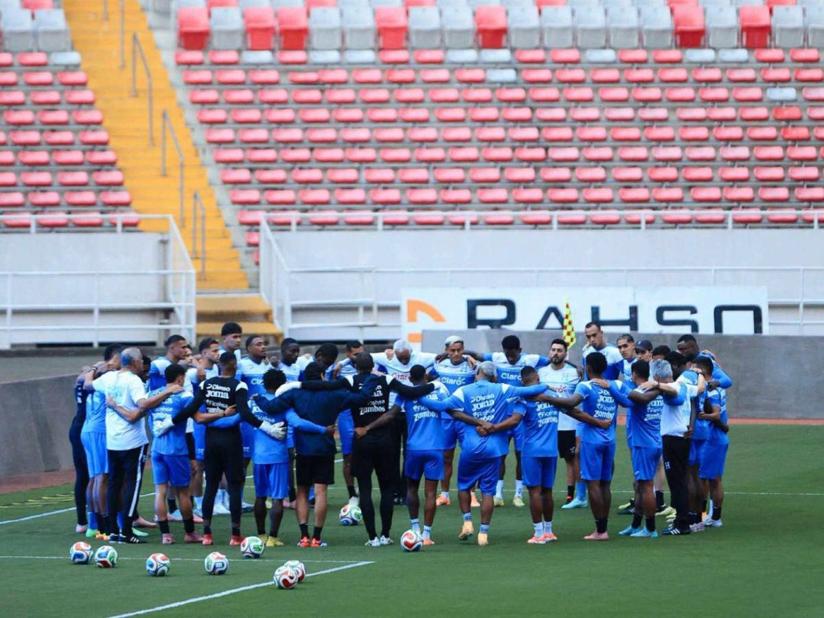 Honduras con buena noticia ante Costa Rica, ¿quién es la famosa chica de negro?