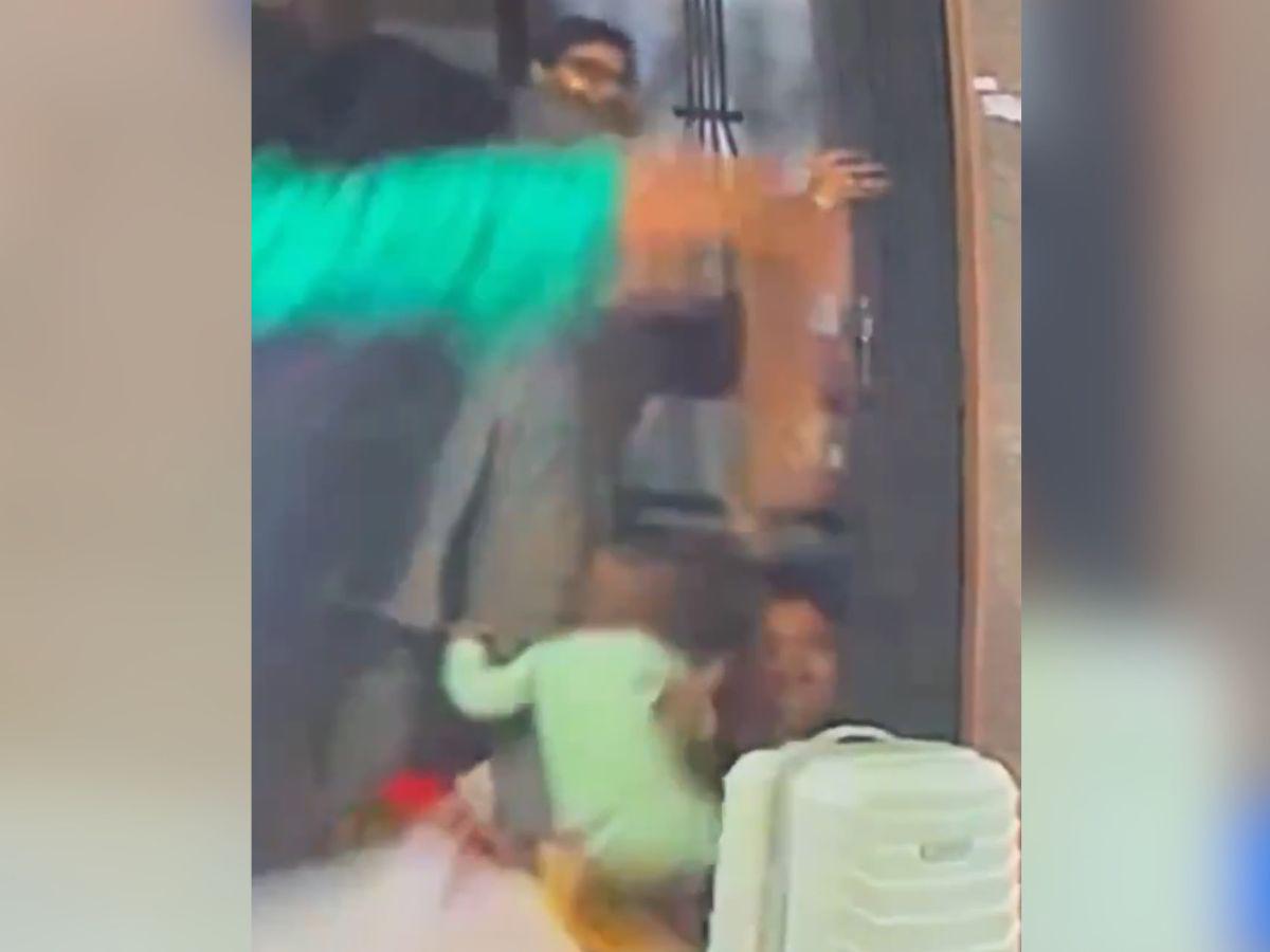 Mujer muere aplastada por un ascensor frente a su hija y su nieto