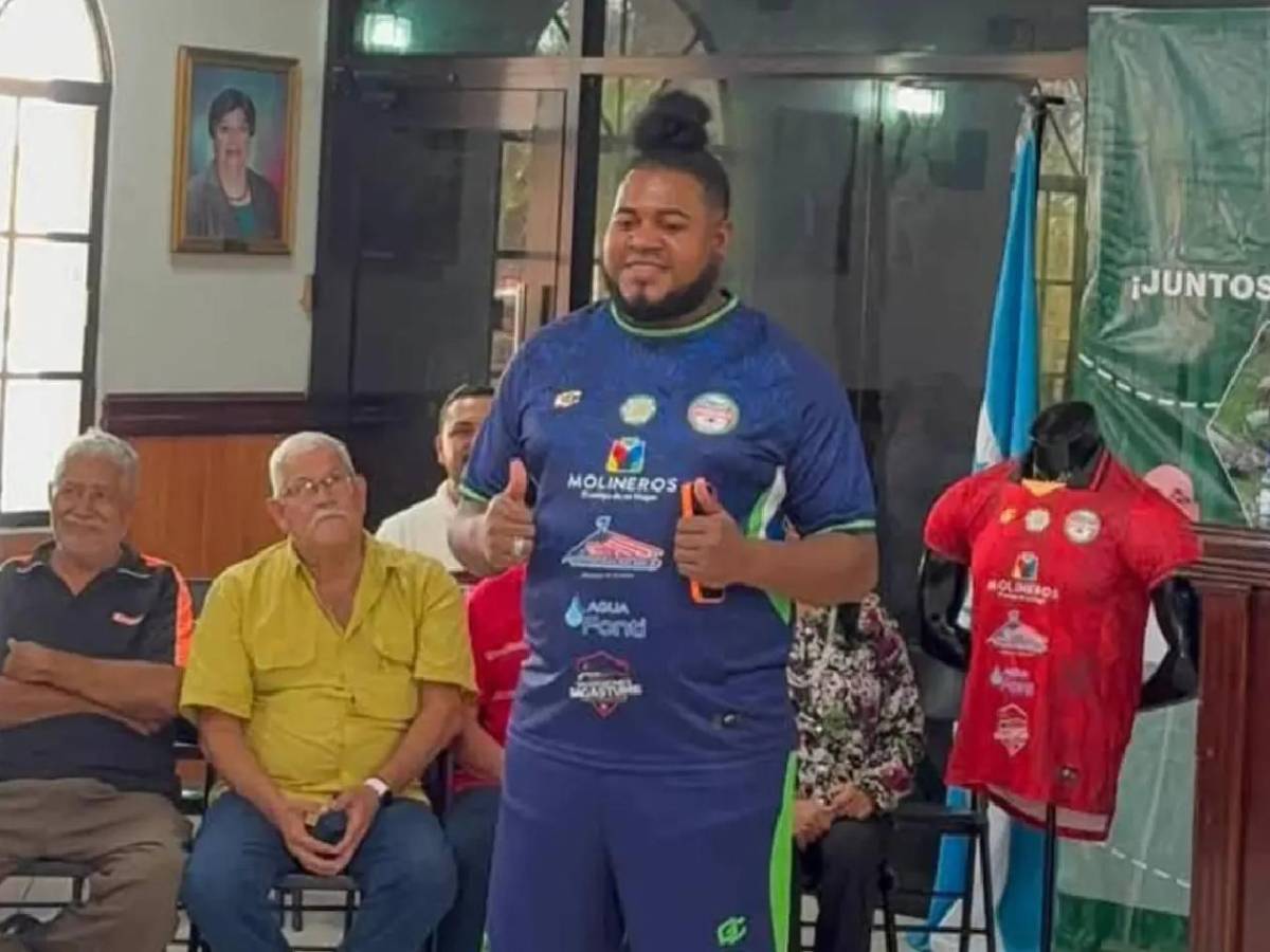 ¿Qué pasó con 'La More' y Choloma? Hace revelación y el por qué no debutó en Liga